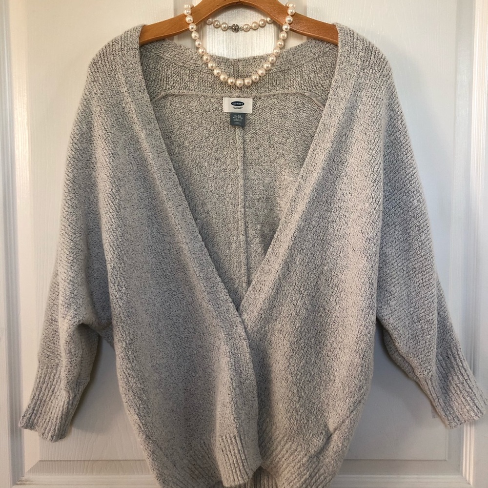 Excellent used condition light gray shrug cardigan
